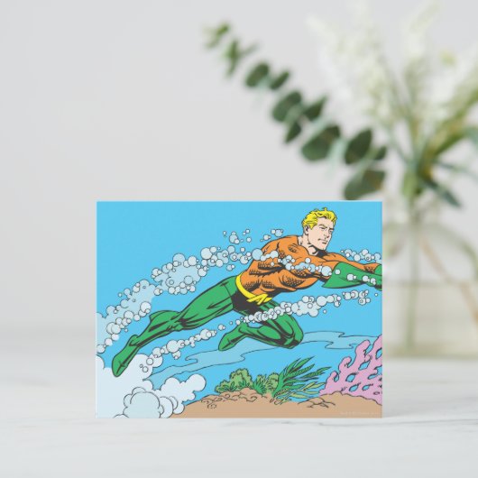 Aquaman Dashes Thru Water Briefkaart (Staand voorkant)