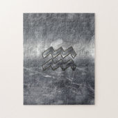 Aquarius Zodiac Distress Silver Steel Style Legpuzzel (Verticaal)
