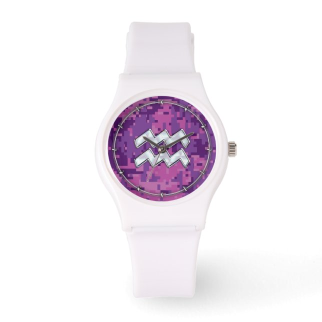 Aquarius Zodiac Sign on Pink Digital Camouflage Horloge (Voorkant)