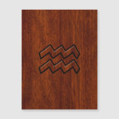 Aquarius Zodiac Symbol Mahogany Wood Style (Voorkant)