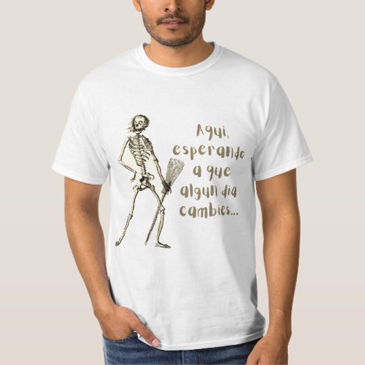 AQUI ESPERANDO T-SHIRT (Voorkant)