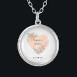 *~* AR30 WEDDING Floral Yellow Heart Flowers Gift Zilver Vergulden Ketting<br><div class="desc">(Zoek AR30 voor gelijkaardige punten.) dit maakt een groot JUBILEUM van de Wedding van de Gebeurtenis, een gift van de Valentijnsdag, een gift van de Dag van de Aarde etc. met ruimte voor de trouwdatum en de namen van het paar. Verander de tekstgebieden voor wat u altijd een gepersonaliseerd aangepast...</div>