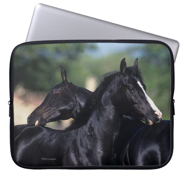 Arab Horse Scratching Laptop Sleeve (Voorkant)