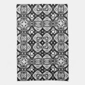 Arabesque Mosaic Tile Pattern Black and White Theedoek (Verticaal)