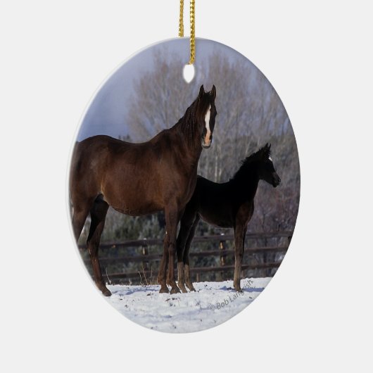 Arabisch Mare & Foal in sneeuw Keramisch Ornament (Rechts)