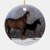 Arabisch Mare & Foal in sneeuw Keramisch Ornament (Achterkant)