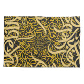 Arabische letters goud kussensloop (Achterkant)