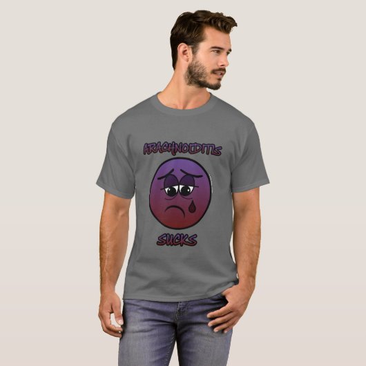 ARACHNOIDITIS SUCKS T-SHIRT (Voorkant volledig)