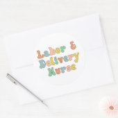 Arbeid en levering verpleegkundige Groovy Retro Ronde Sticker (Envelop)