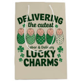 Arbeid & Levering Lucky Charm Nurse Shamrock Medium Cadeauzakje (Voorkant)
