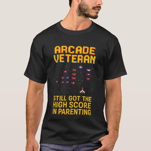 Arcade Dad Pixel Art – Retro Gamer T-shirt (Voorkant)