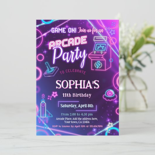 Arcade Neon Glow verjaardagsfeestje Kaart (Staand voorkant)