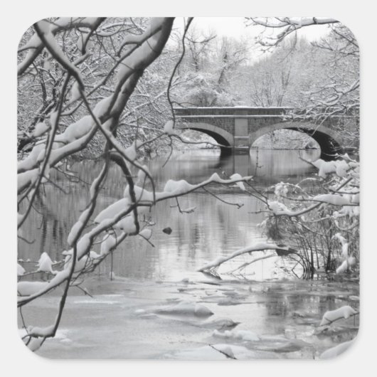 Arch Bridge over Frozen River in Winter Vierkante Sticker (Voorkant)