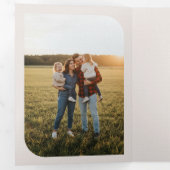 Arch Frame Family Multi Photo Merry Christmas Drieluik Uitnodiging (Binnenzijde eerst)