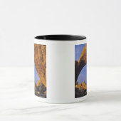 Arch Rock in Joshua Tree National Park in Mok (Midden)