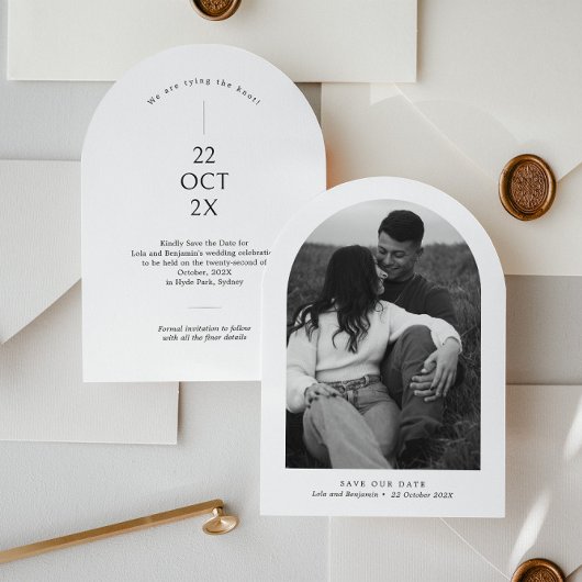 Arch Save the Date-uitnodiging met foto Kaart
