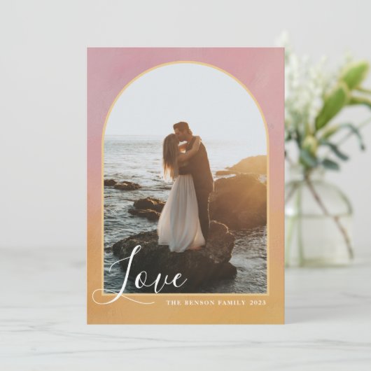 Arch Script Love Painted Pink Gold Vertical Feestdagenkaart (Staand voorkant)