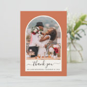 Arched Photo Terracotta Wedding Bedankkaart (Staand voorkant)