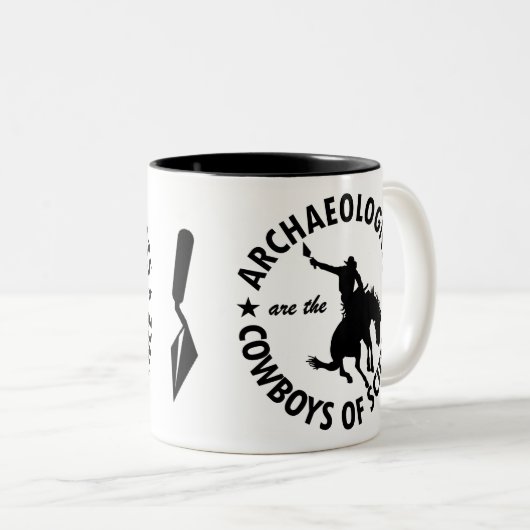 Archeoloog Mok (Voorkant rechts)