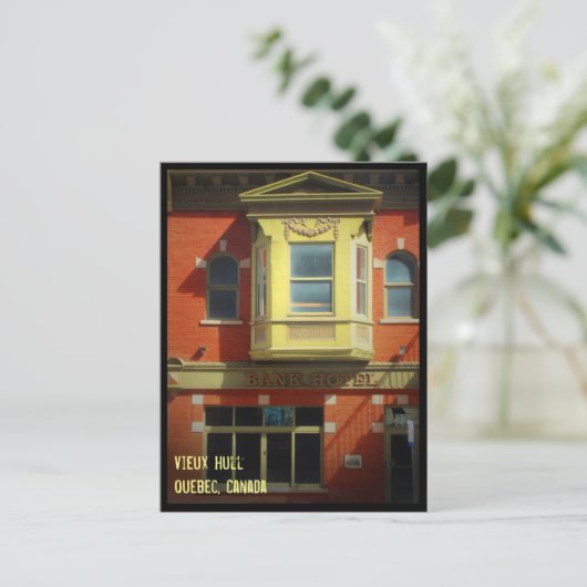 Architectuur van een bankhotel in het centrum van  briefkaart (Staand voorkant)