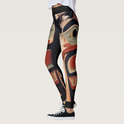 Arctic Alaska Carved Wood Totem Pole Ontworpen Leggings (Links)