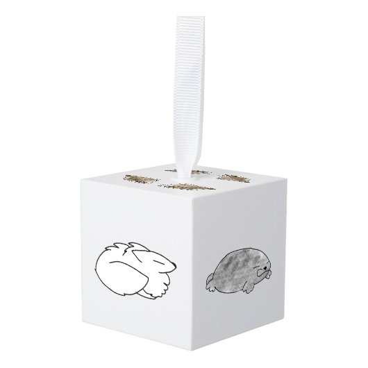 Arctic Animals Cute Doodle Holiday Cube Ornament (Voorkant hoekig)