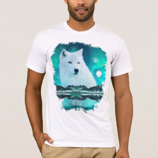 Arctische wolf en magische nacht met noorderlicht t-shirt