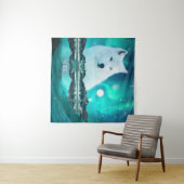 Arctische wolf en magische nacht met noorderlicht wandkleed (In Situ (horizontaal))