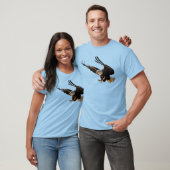 Arend swooping naar beneden t-shirt (Unisex)