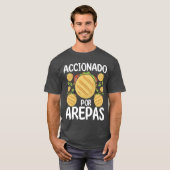 Arepas Maker Accionado por Arepas Hispanic Food gi T-shirt (Voorkant volledig)