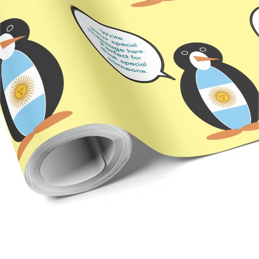 Argentijnse Vlag Pratende Ms. Penguin Gepersonalis Cadeaupapier (Rol Hoek)