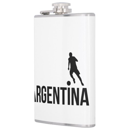 Argentijnse voetbalspeler gebruikt punt als bal heupfles (Links)