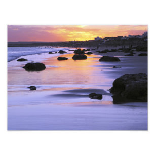 Argentinië, Las Grutas. Het strand bij zonsonderga Foto Afdruk
