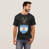 Argentinië vlag doberman pinscher hond in zak t-shirt (Voorkant volledig)