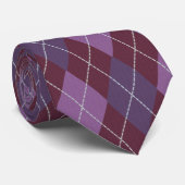 Argyle Plum en Burgundy Pattern - Elegant Dark Stropdas (Opgerold)