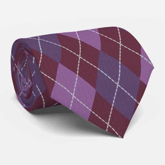Argyle Plum en Burgundy Pattern - Elegant Dark Stropdas (Opgerold)