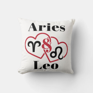 Aries en Leo Couples Zodiac Horoscope Kussen