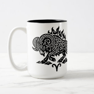 Aries Fire‑Ram – Keltische gehaaste inktzodiak Tweekleurige Koffiemok