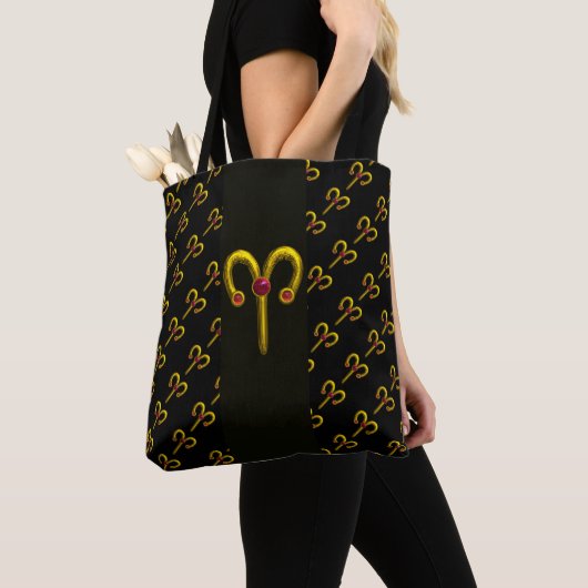 ARIES GOLD ZODIAC SIGN Red Ruby Black Tote Bag (Dichtbij)