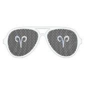 Aries Zodiac Sign on Carbon Fiber Style Aviator Zonnebril (Voorkant)