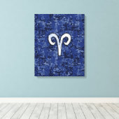 Aries Zodiac Sign on Navy Blue Digital Camo Canvas Afdruk (Insitu (Houten vloer))