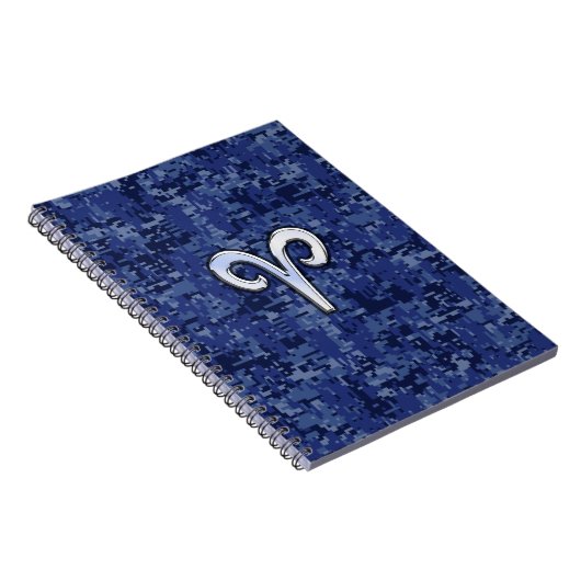 Aries Zodiac Sign on Navy Blue Digital Camo Notitieboek (Rechterzijde)