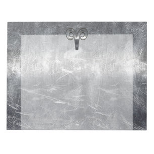 Aries Zodiac-symbool in Silver Steel Style Notitieblok