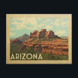 Arizona Red Rocks Vintage Travel Briefkaart<br><div class="desc">Dit Arizona vintage-reisontwerp is voorzien van een adembenemend rood uitzicht en een prachtige witte wolken.</div>