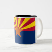Arizona State Flag Two-Tone Coffee Mok (Voorkant rechts)