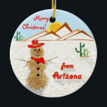 Arizona Tumbleweed Kerstmis Keramisch Ornament<br><div class="desc">In het zuidwesten krijgen we niet genoeg sneeuw (of helemaal geen sneeuw) om sneeuwmannen te maken. Sommige creatieve mensen maken sneeuwpoppen uit materialen in de woestijn. Eén ding hebben we genoeg van tumbleweed. Hier is een manier om het zuidwesten te delen met je familie in andere delen van het land....</div>
