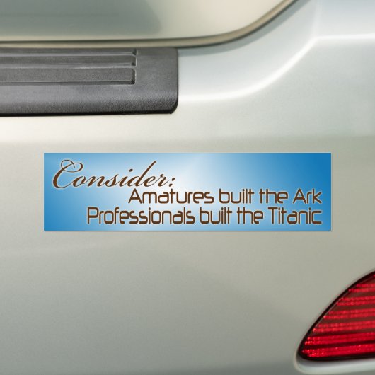 Ark vs. Titanic Bumpersticker (Op auto)