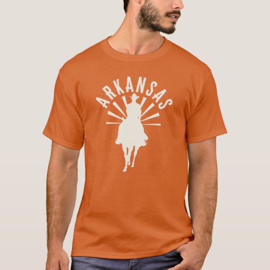 Arkansas Sunrise Cowboy Off White beroemd gemaakt  T-shirt (Voorkant)