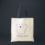 Arkansas Wedding Welcome Bag Tas, Destination Map Tote Bag<br><div class="desc">Een welkome cadeautas van een bruiloft met kaart-afbeelding. Je gasten zullen graag in hun hotel kijken en dit tas vinden vol met behandelingen die op hen wachten. U kunt het hart op de locatie van uw grote dag plaatsen met behulp van de functie "Pas verder aan".</div>