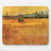 Arles: Uitzicht van Wheat Fields door Vincent van Muismat (Voorkant)